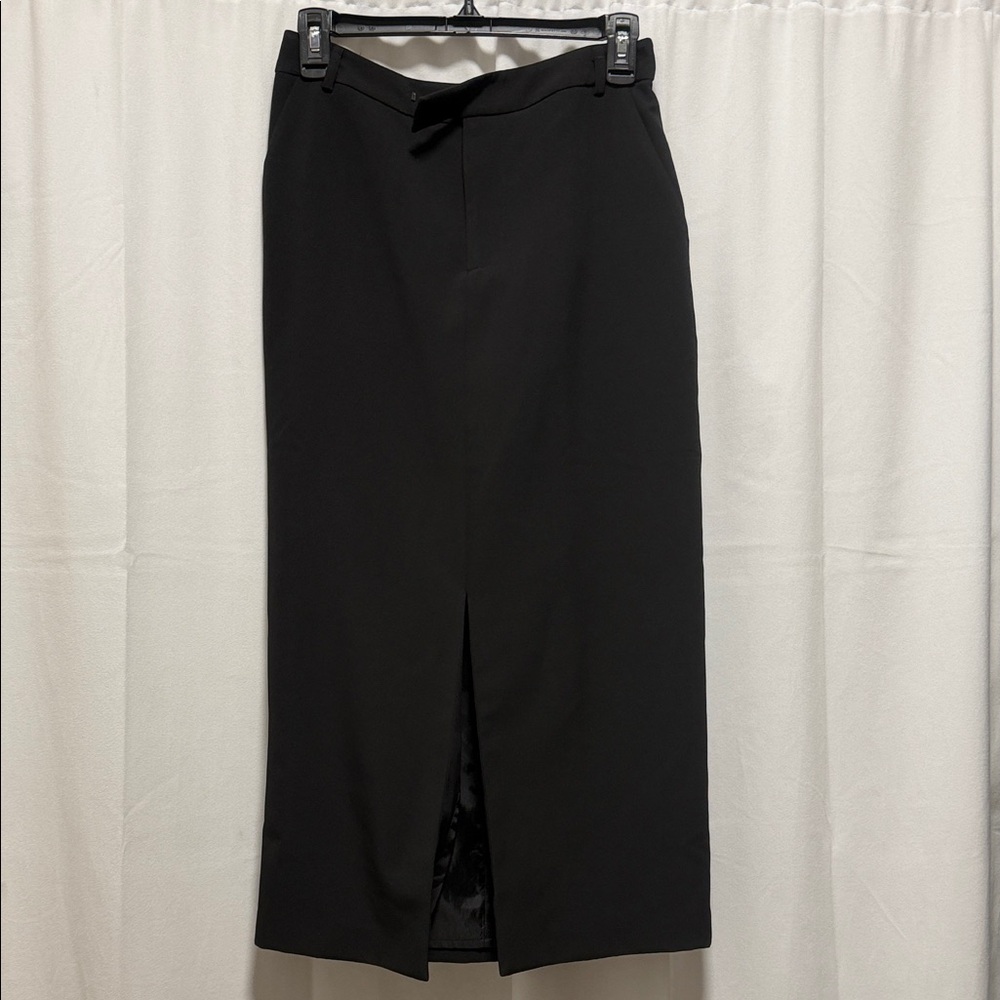 2/$6 Black skirt Size 4- Scoop